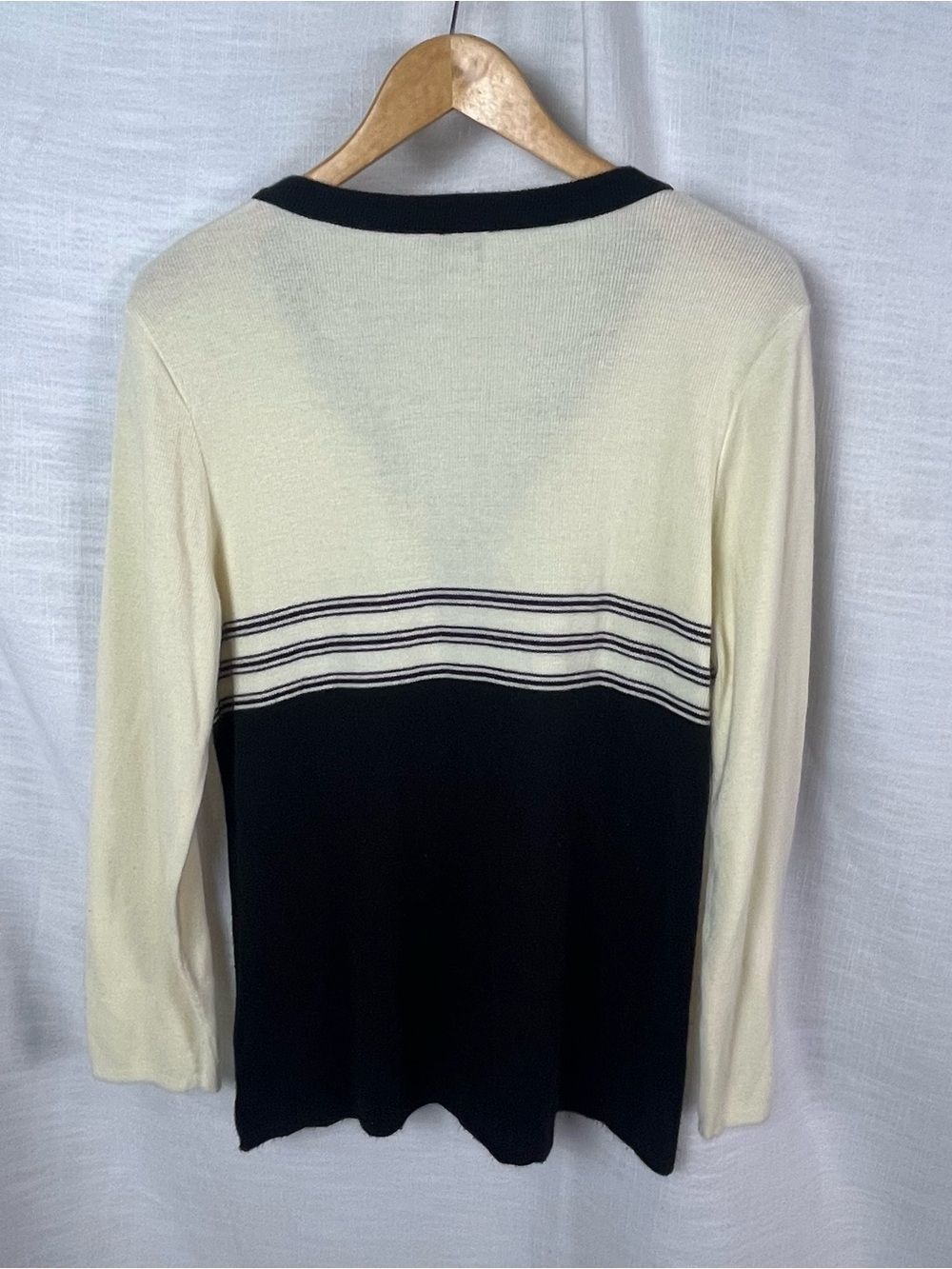 Vintage 90s Leslie Fay Colorblock Black and White Cardigan - Picture 3 of 5